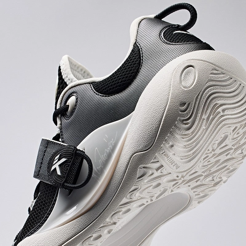 Best Winter Boots For Snow And Ice ANTA Men Splash 6 LITE BASKETBALL SHOES 1124B1608-2- Black/Paper White