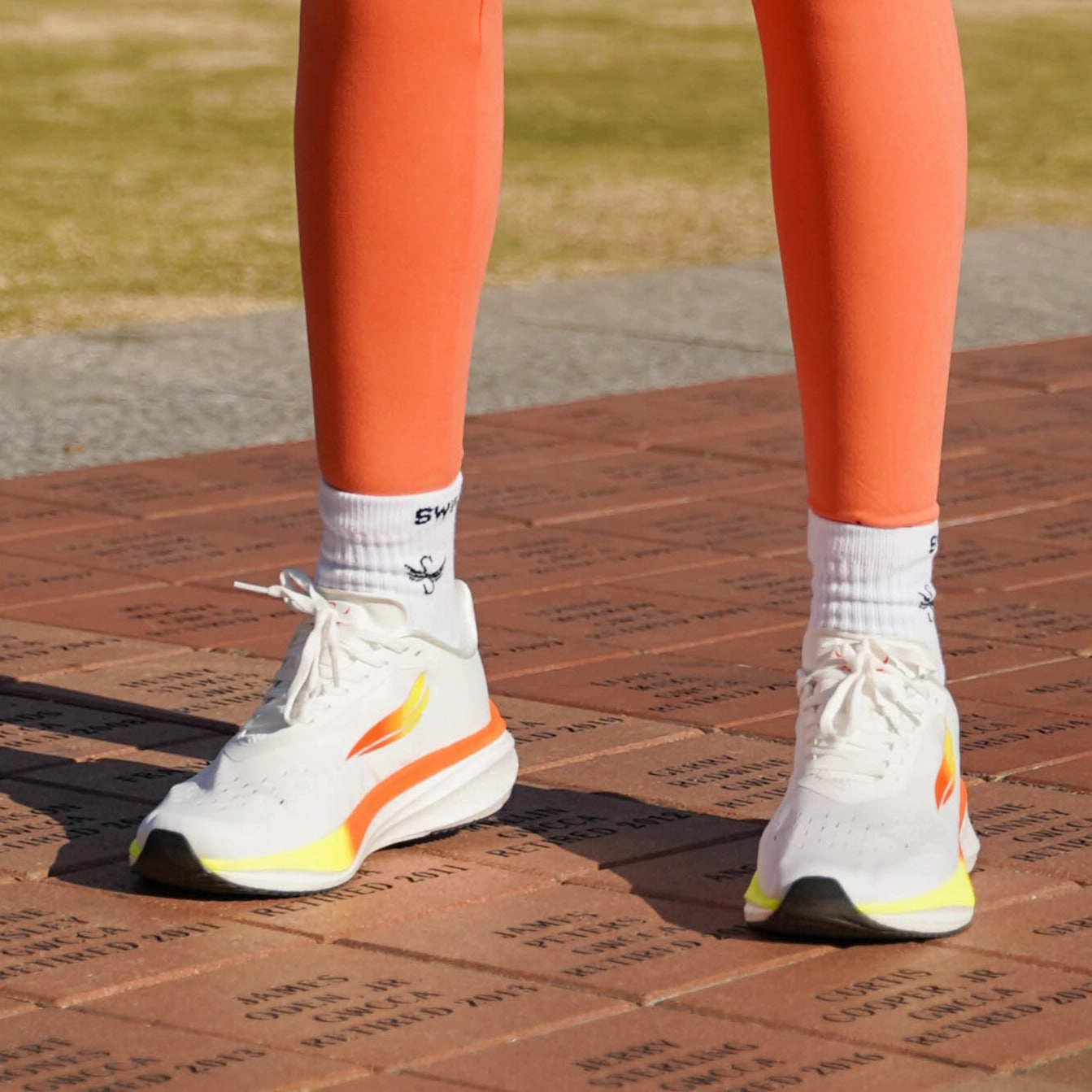 APUS White Women Running Shoe Hoka Clifton 9 Running Shoes