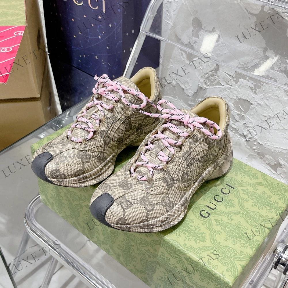 Leather Sneakers Shoes Beige & Ebony GG Run Sneaker - Designer Sneakers for Women