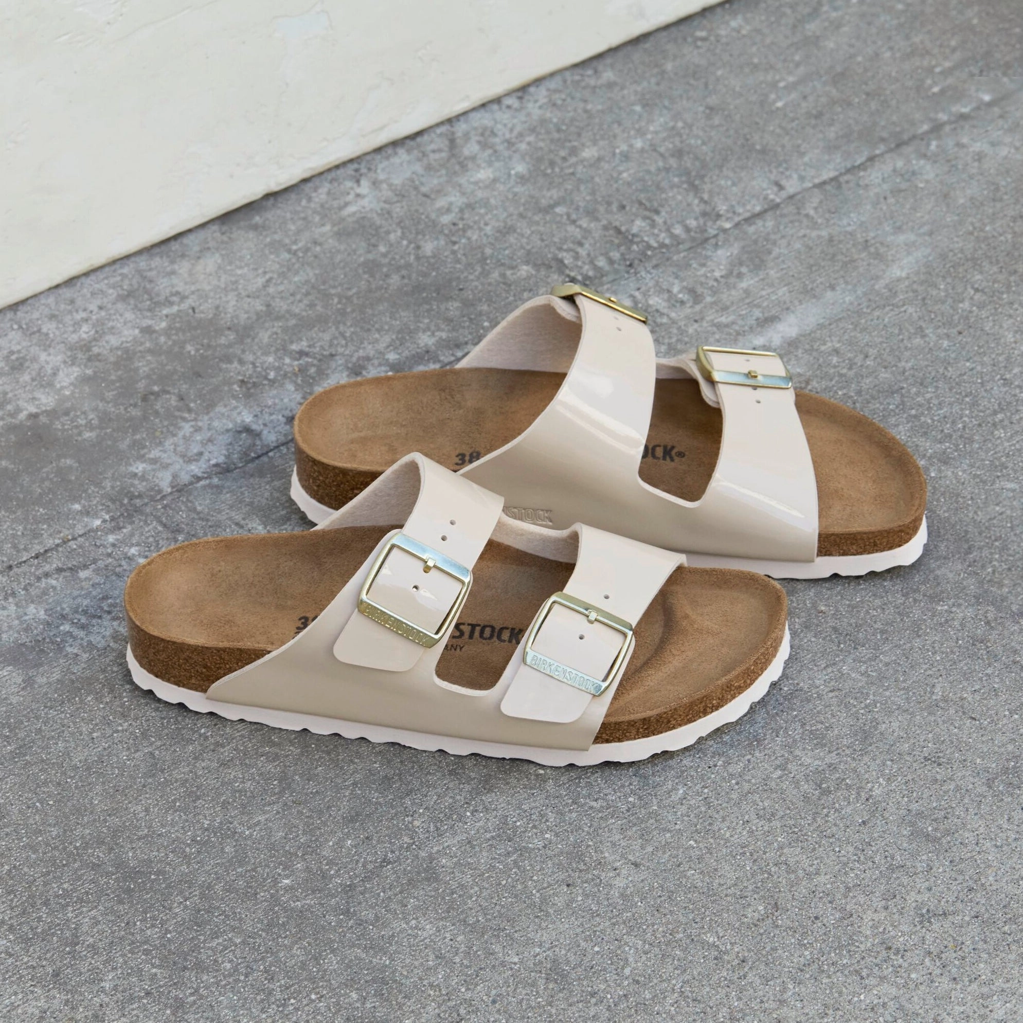 Store Near Me Birkenstock Arizona patent sand Birko-Flor