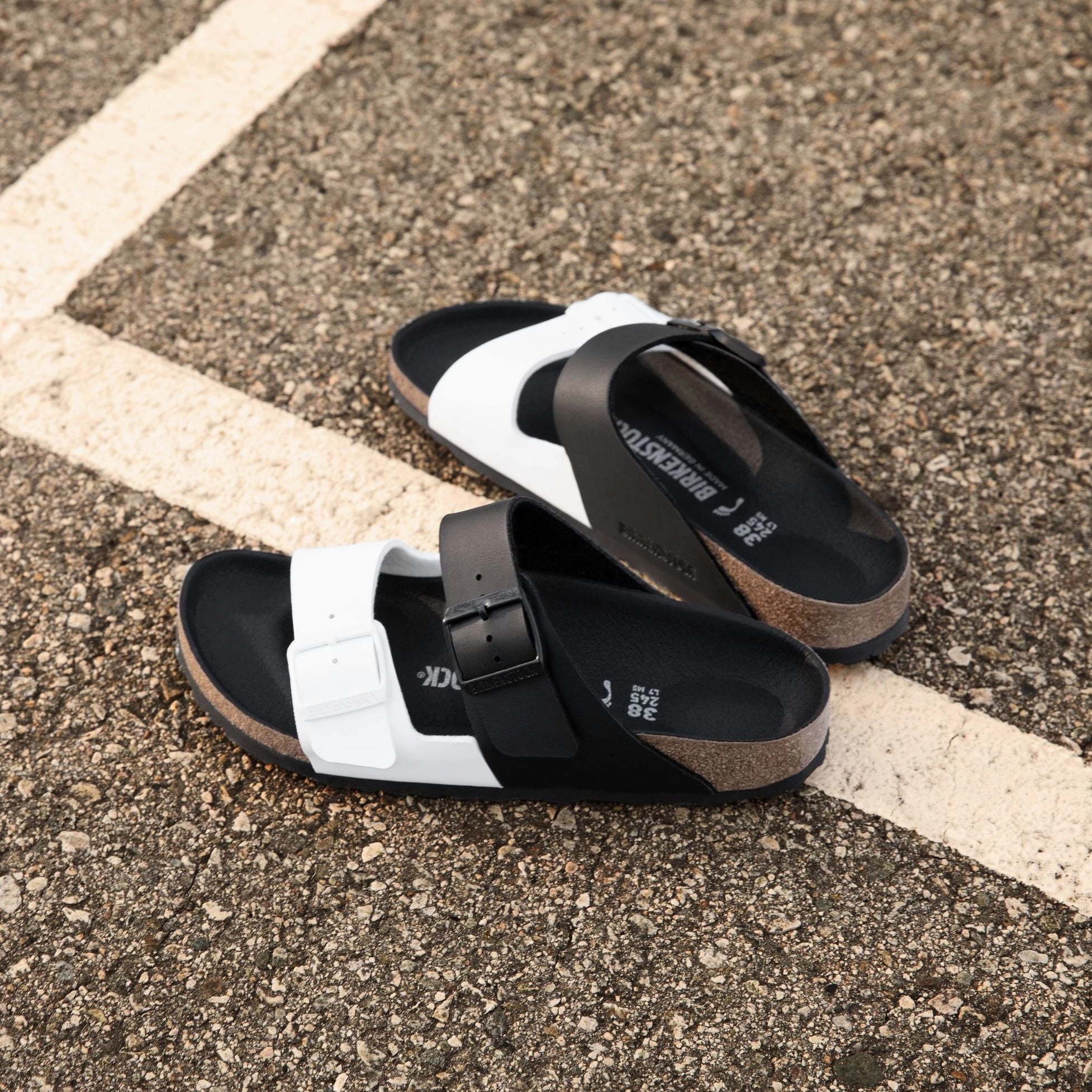 Birkenstock Arizona Split black/white Birko-Flor Birkenstock Madrid Big Buckle