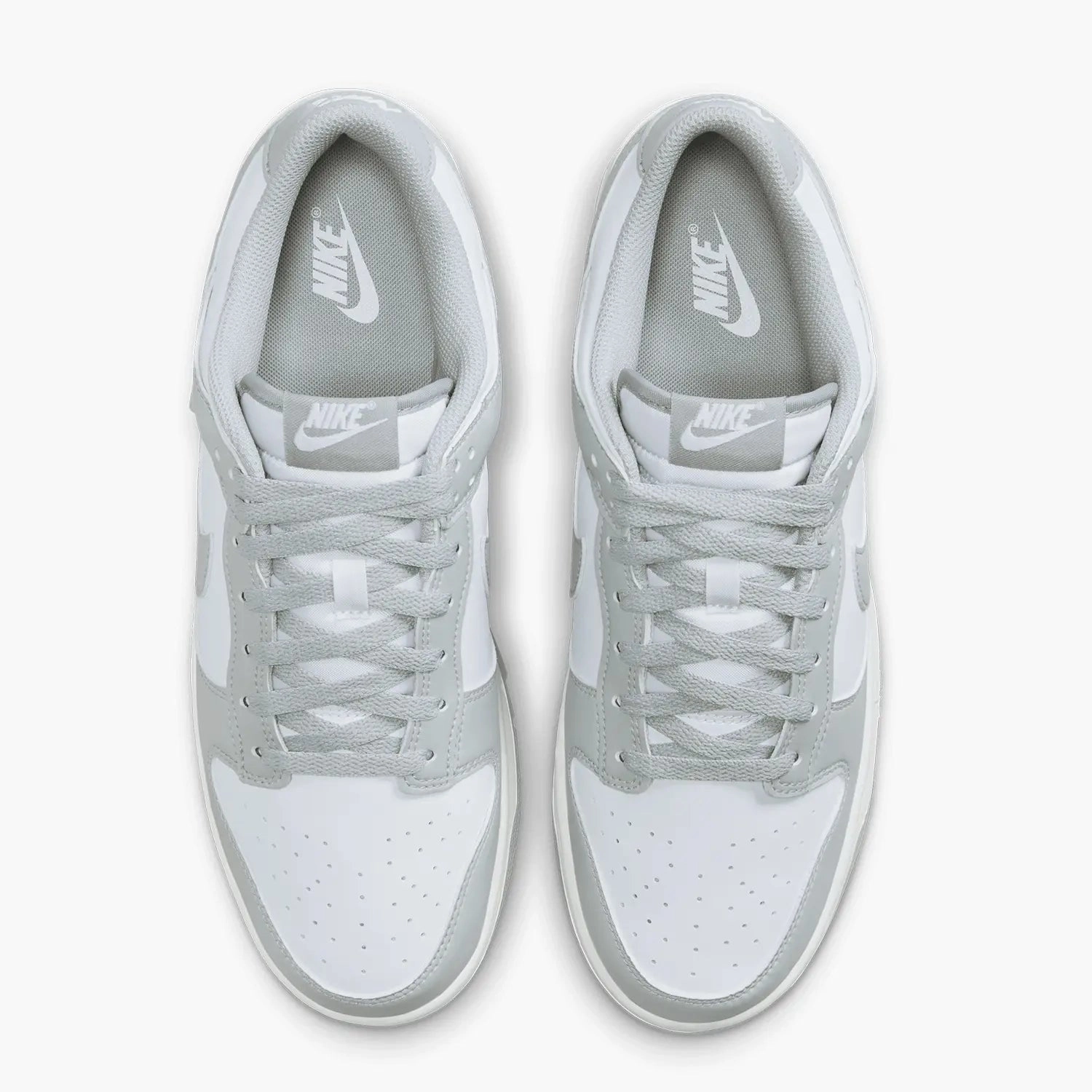 Men's Dunk Low Retro Nike Shoe Style