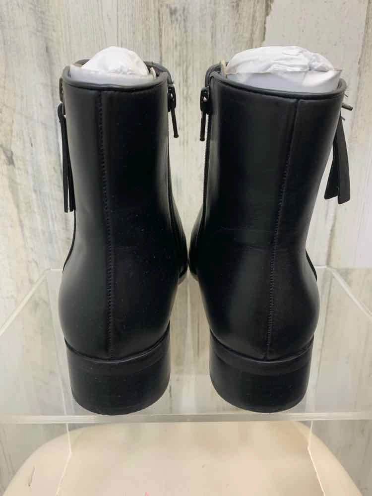 NWT NATURALIZER SHOES Shoe Size 9.5 Black Solid ANKLE BOOT Shoes/BLACK ANKLE BOO Ladies Suede Ankle Boots