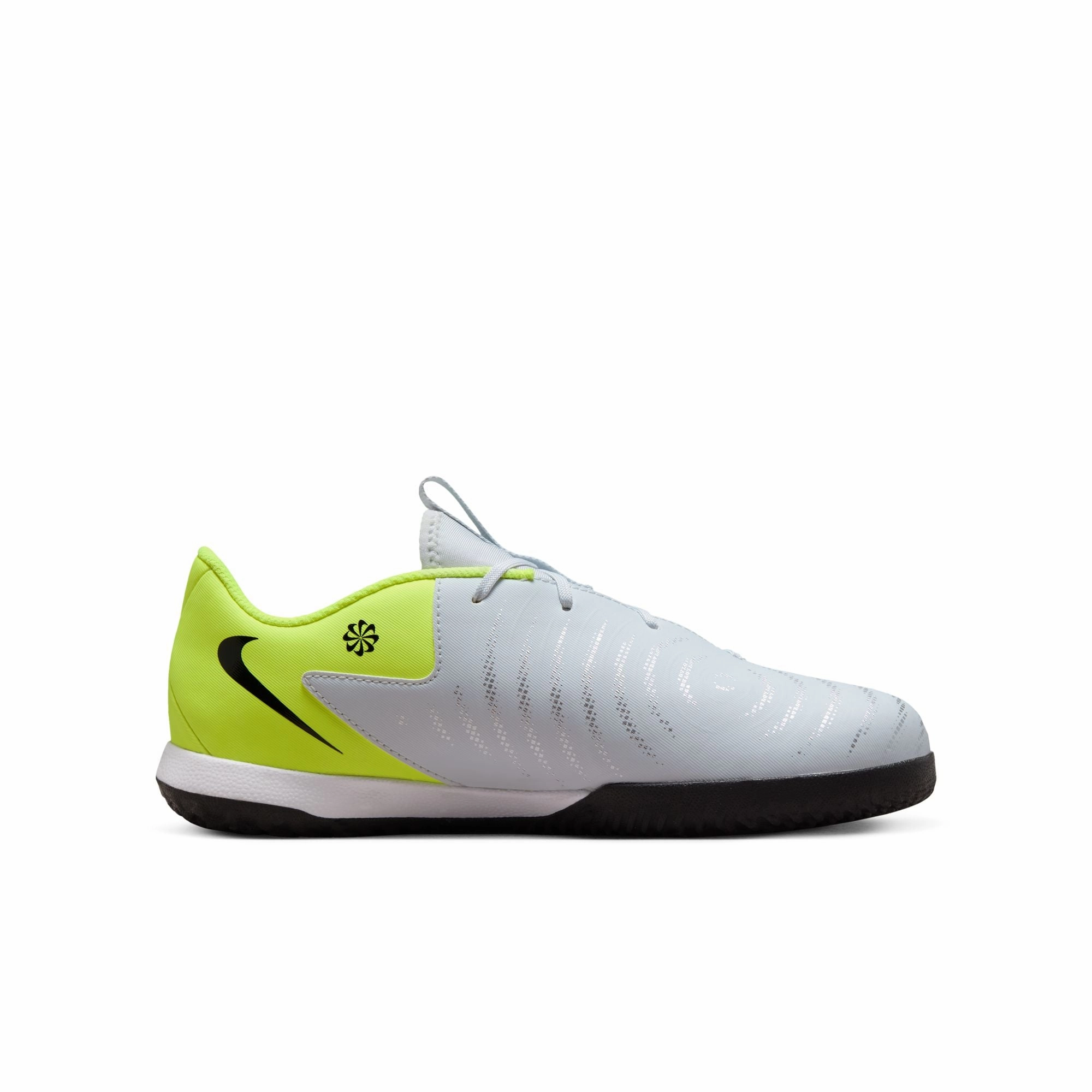 Soccer Cleats Vs Synthetic Nike Junior Phantom II Academy IC Indoor Soccer Shoes - Metallic Silver/Black Volt