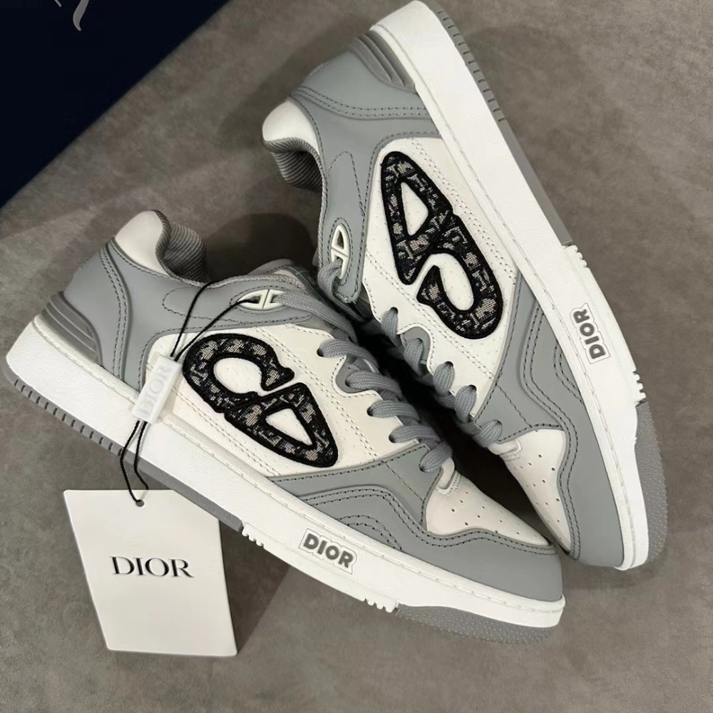 Vally Ankle Boots Gray and White B57 Dribble Low-Top Sneaker Designer Sneakers for Men