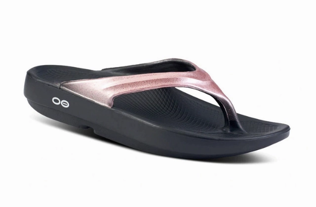 1401 - OOFOS OOlala Luxe - Rose Sparkle Better In Flip Flops Sign