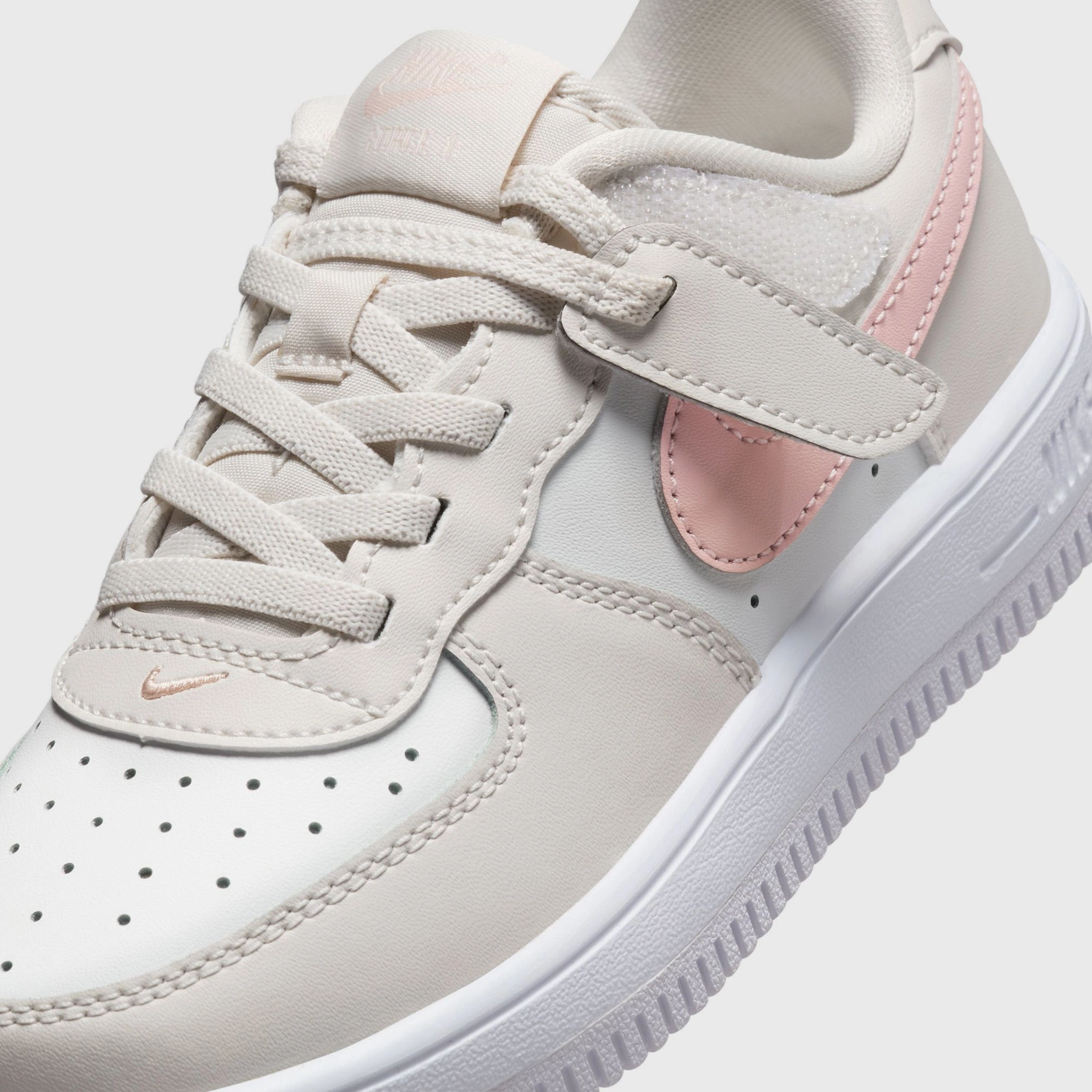 Nike Air Force 1 Low EasyOn PS Phantom / Echo Pink - Summit White Nike Shoes Outfit