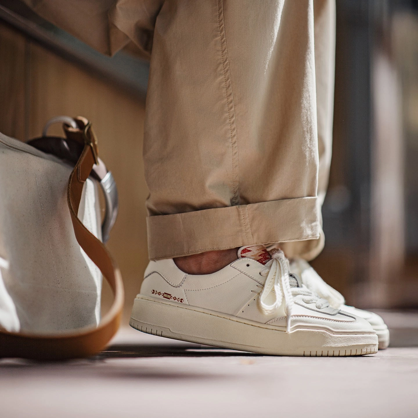 Men's Fashion Embroidery Quilted Leather Casual Shoes Sneakers Italian