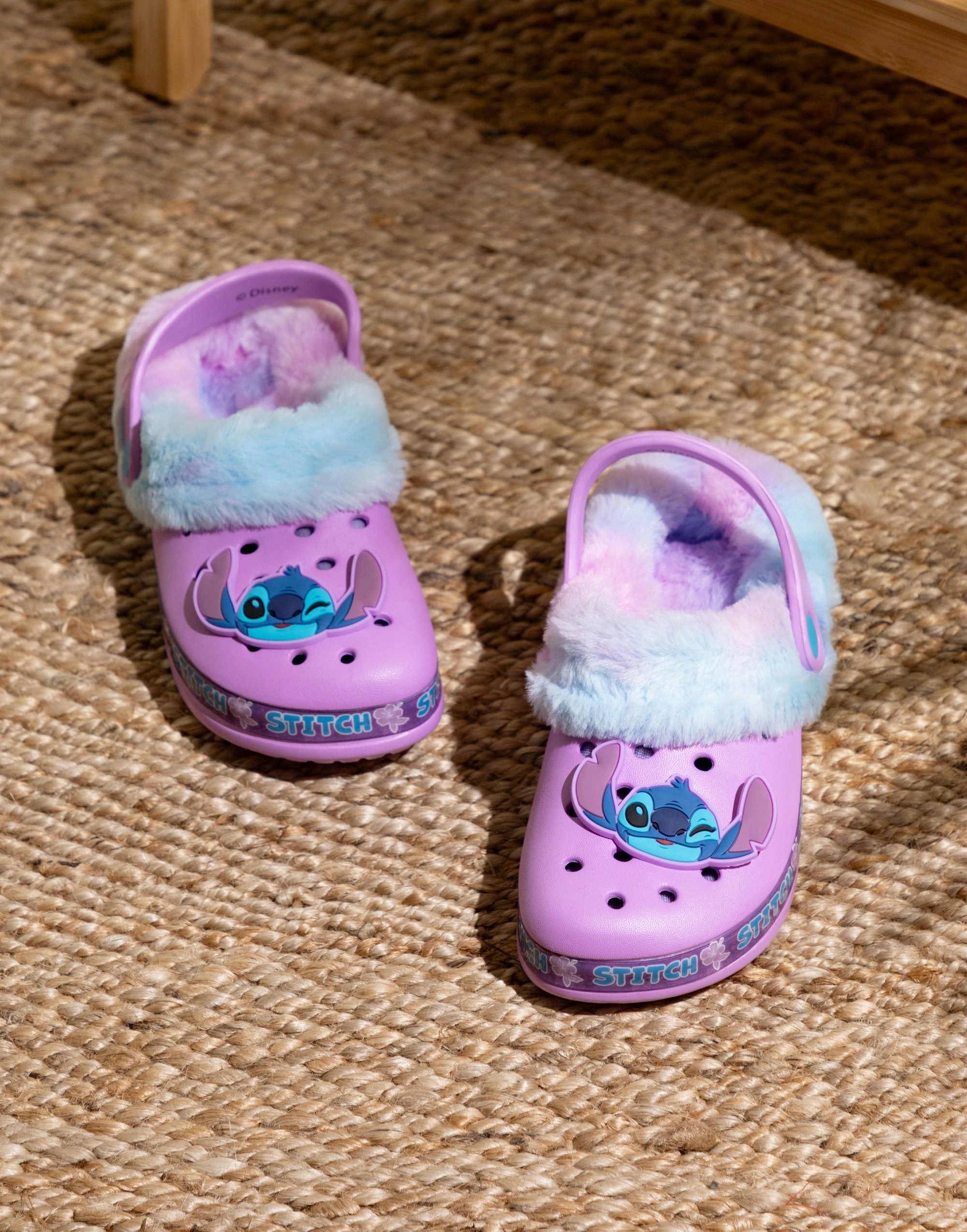 Older Good Walking Disney Lilo & Stitch Fur Lined Girls Purple Clogs