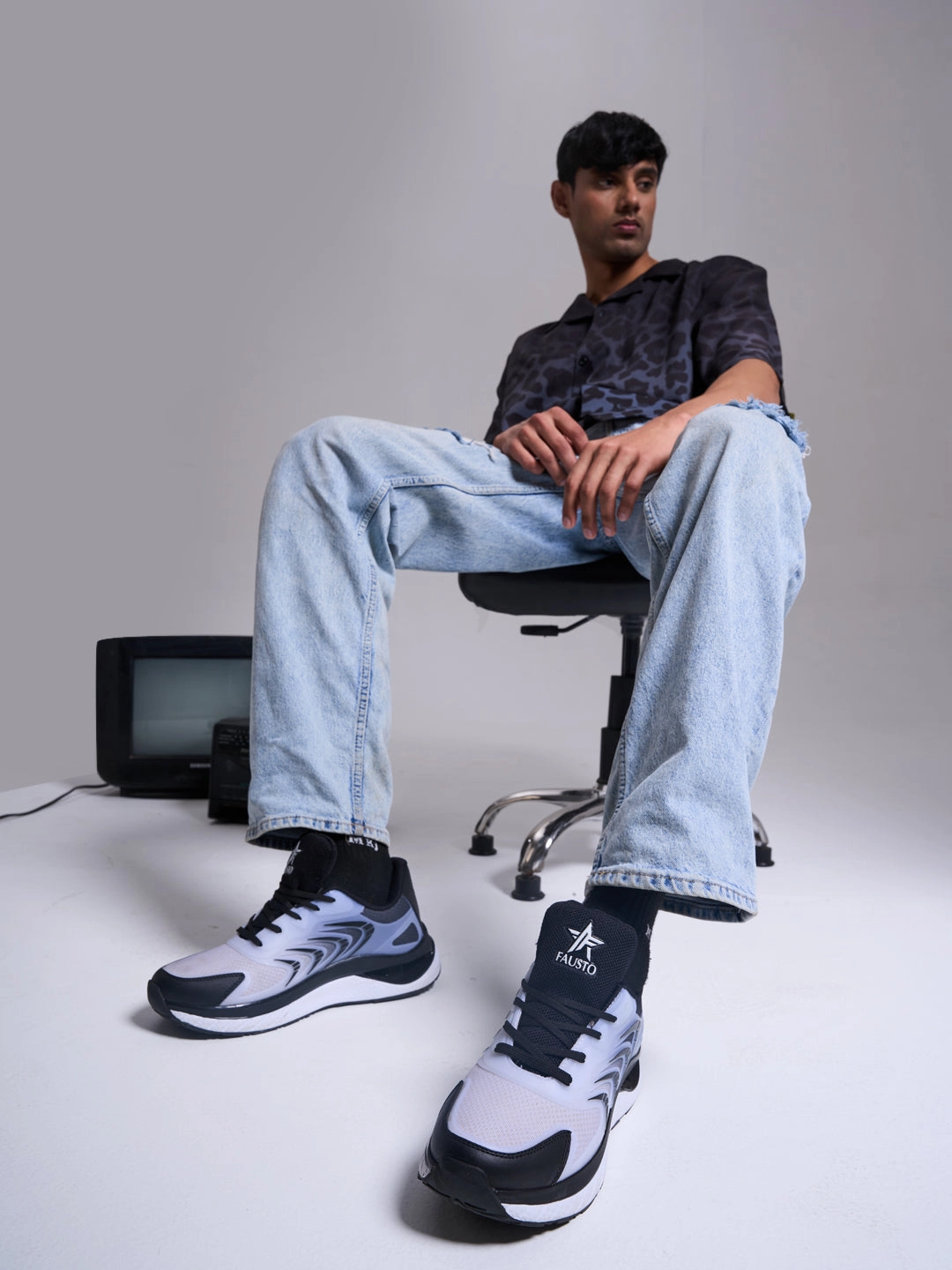 Men Black Colorblocked Lace Up Sneakers| Sports Running Shoes|Anti-Skid Phylon Sole|Lace-Up Athleisure Shoes|Walking Shoes Clemson Sneakers