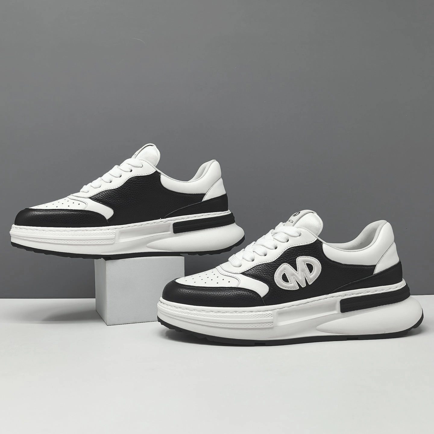 Men's Fashion Breathable Quilted Leather Casual Sneakers Best Sneakers With Wide Toe Box