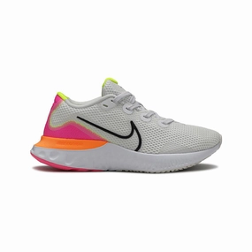 Men's Nike Renew Run, White/Black-Platinum Tint, 9.5 D Medium Nike Bruce Smith Shoes