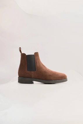 Gobi Chelsea Boots Mens Redford Chelsea Boots in Umber Suede