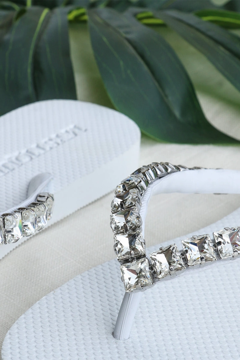 Mystique - Agadir Flip Flops - White/Clear Flip Flops And Sweatpants