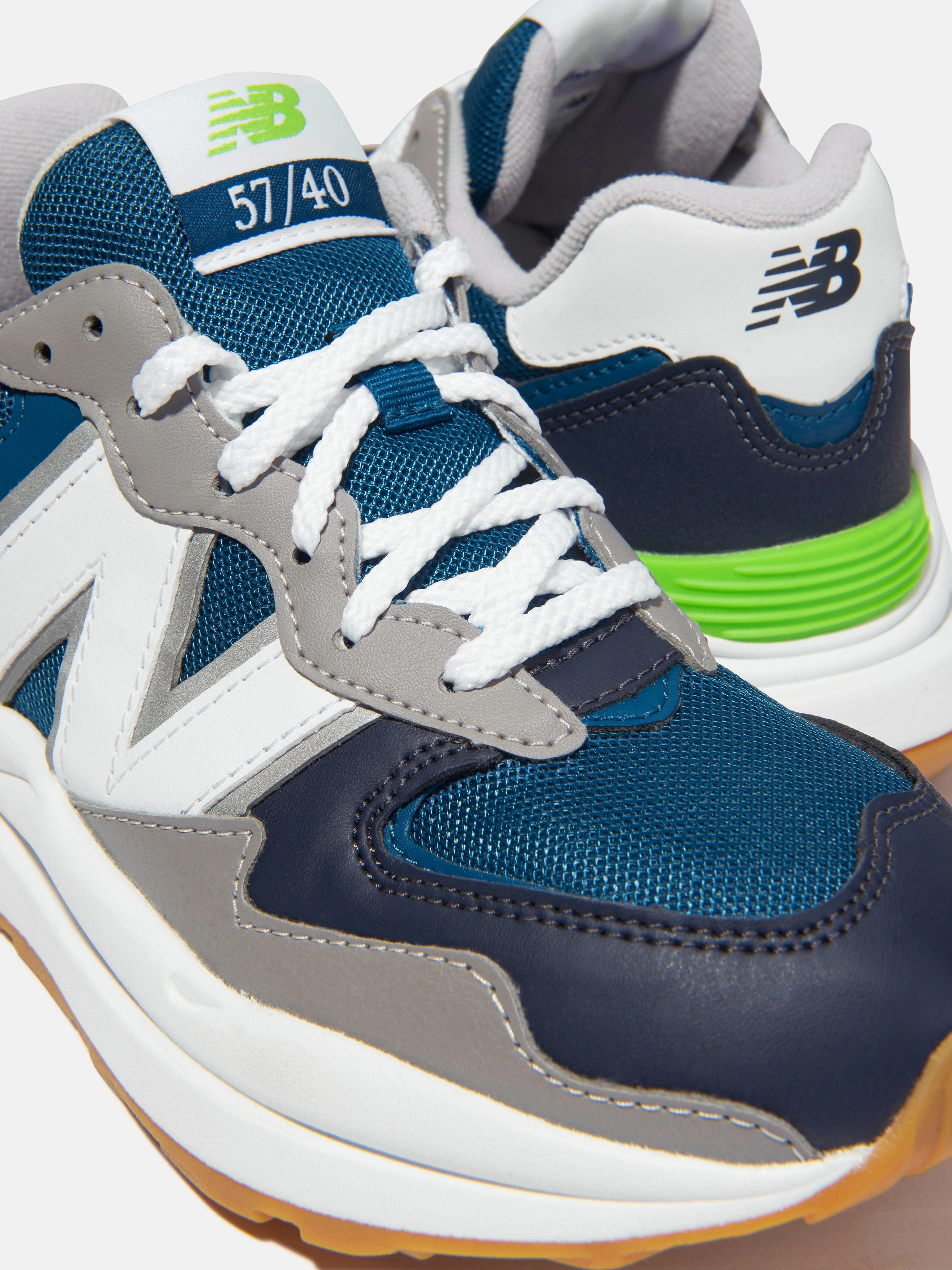 New Balance Kids 5740 Vibrant Athletic Trainers Ultra Trail Running Shoes