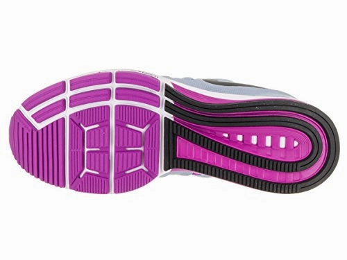 Nike Women's Air Zoom Vomero 11 Running Shoes