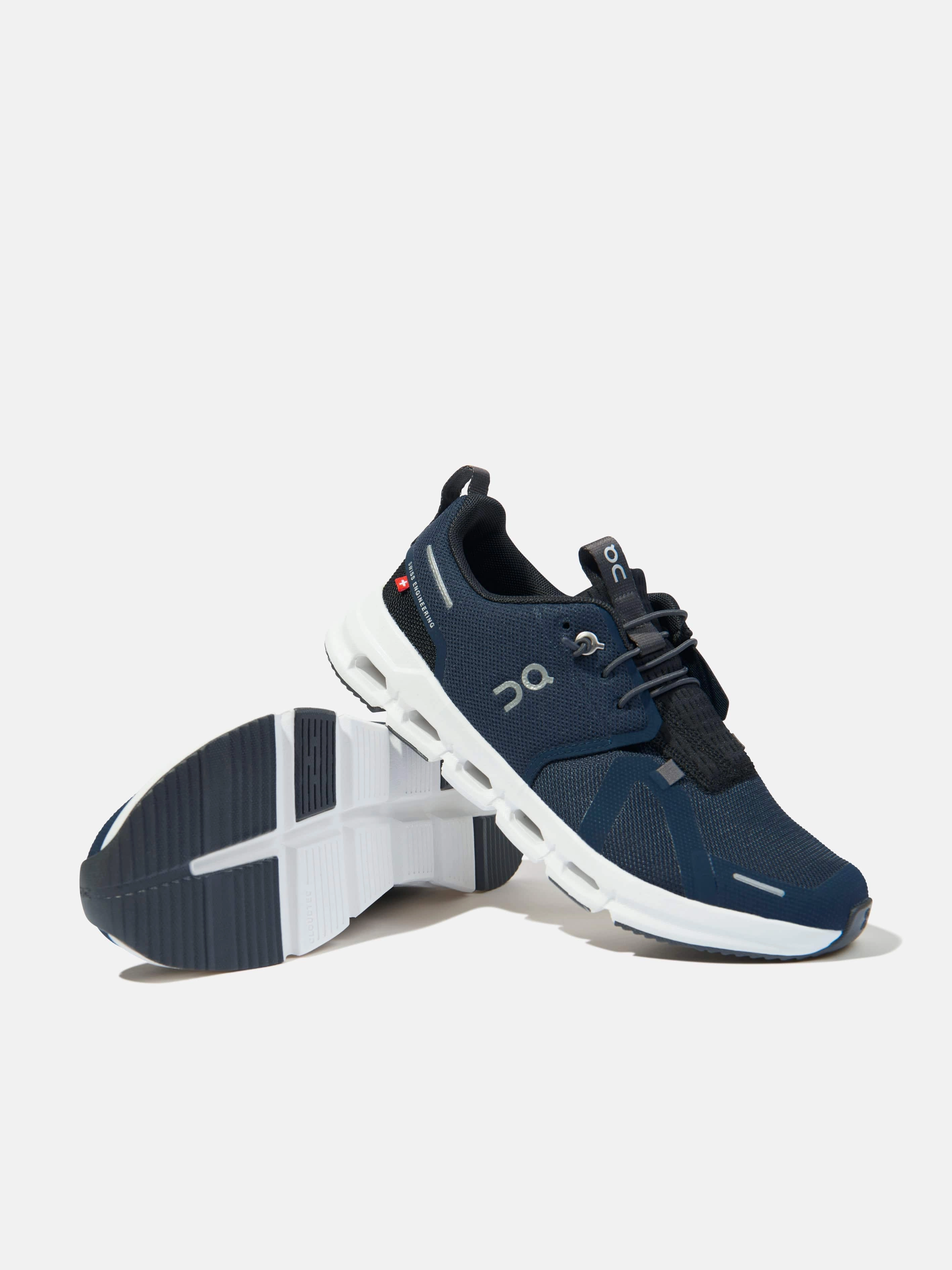 On Running Kids Cloud Sky Trainers in Navy Most Comfort Running Shoes