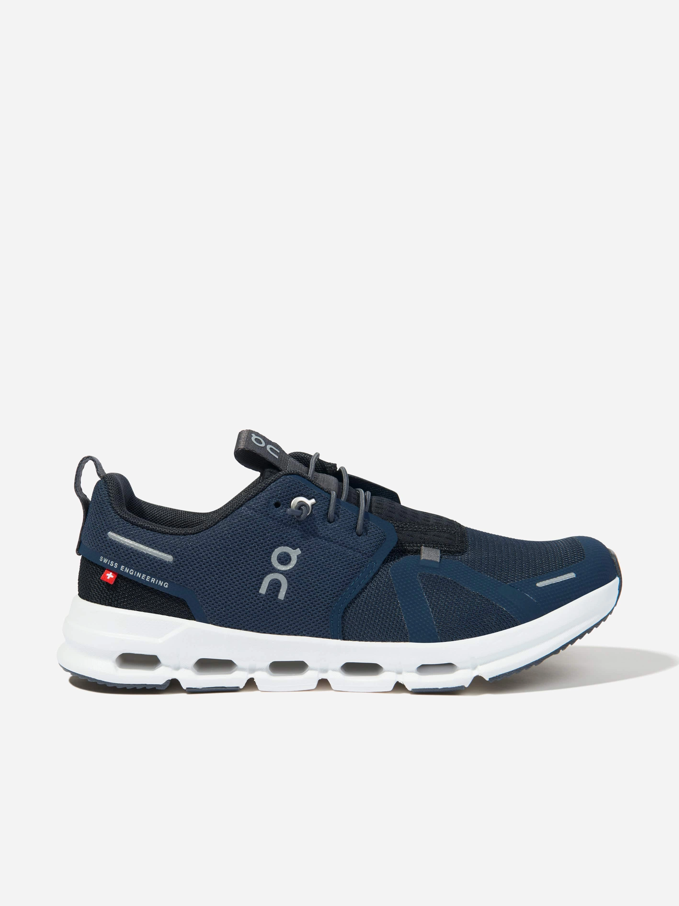 On Running Kids Cloud Sky Trainers in Navy Light Running Shoes