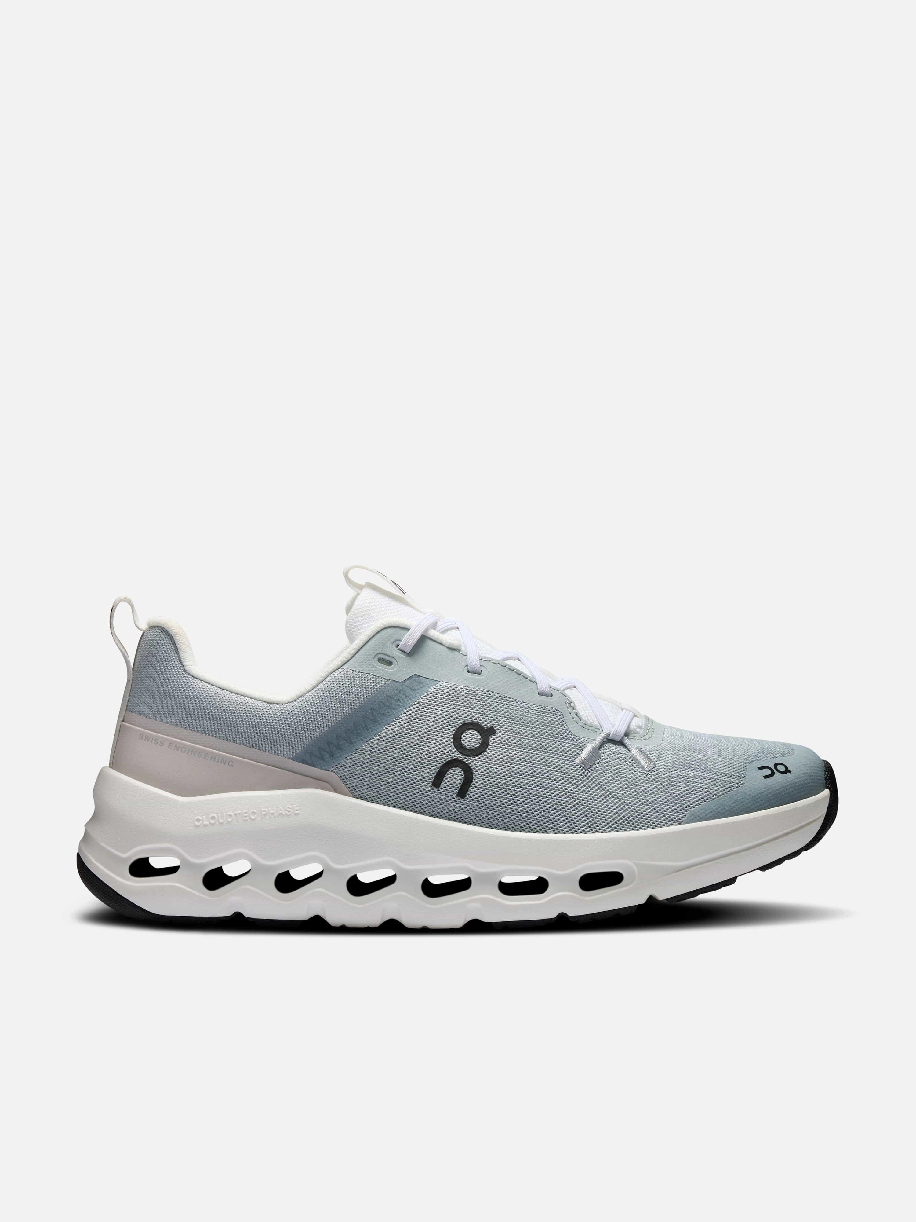 On Running Kids Cloudleap Trainers in Blue Running Shoes For Supinators