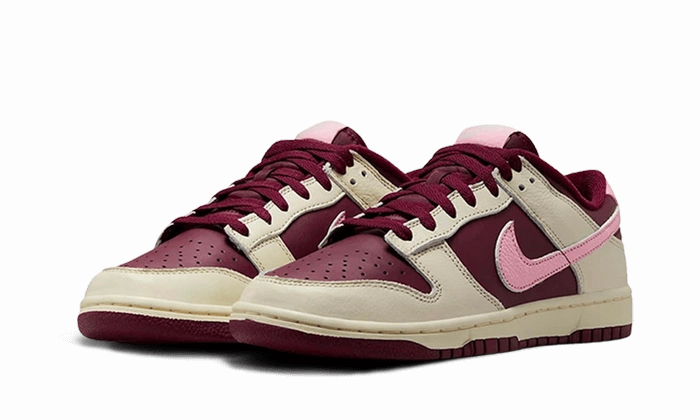 Nike Dunk Low Retro PRM Valentine's Day (2023) Nike Composite Shoes