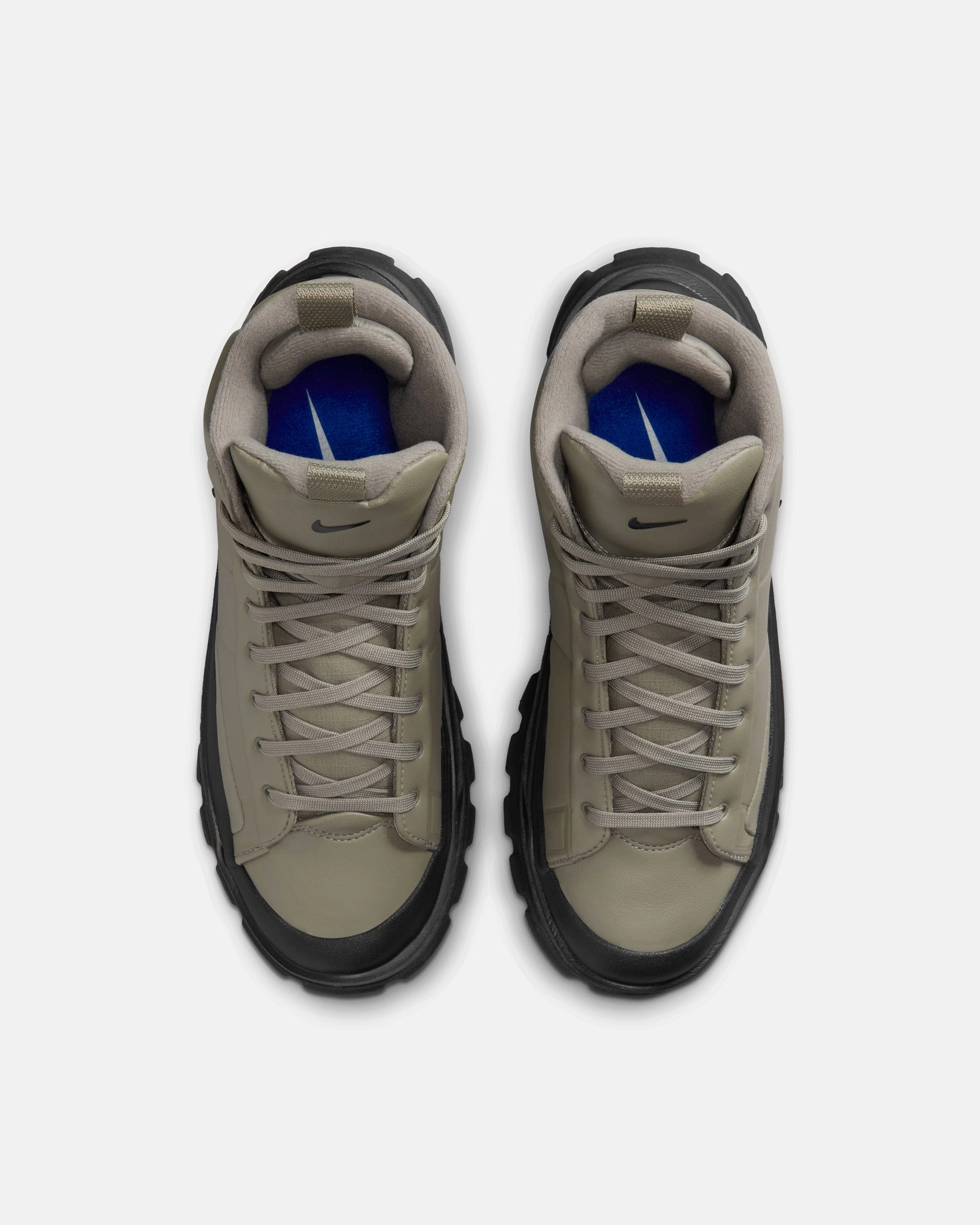 Nike Soccer Shoes NIKE WMNS BLAZER ROAM MID