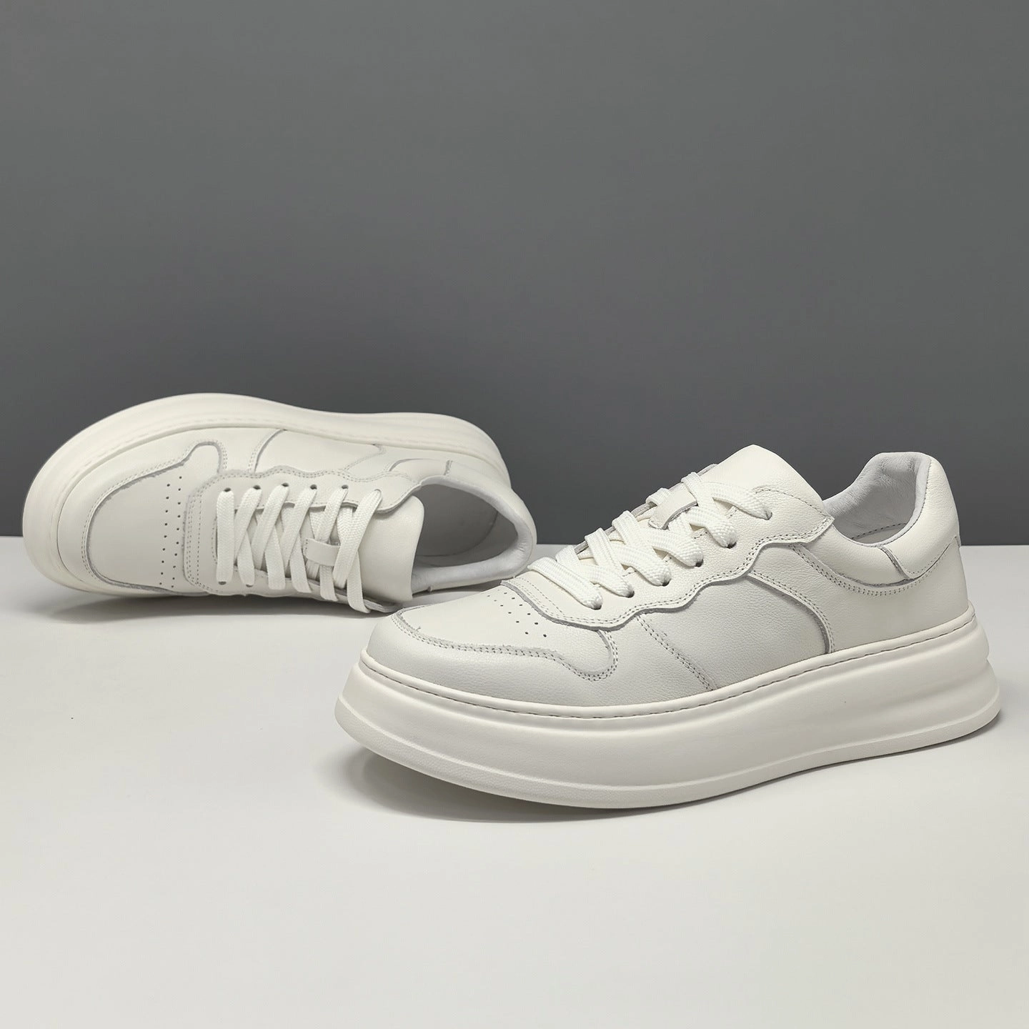 Men's Fashion Quilted Leather Breathable Casual Sneakers White Leather Slip On Sneakers