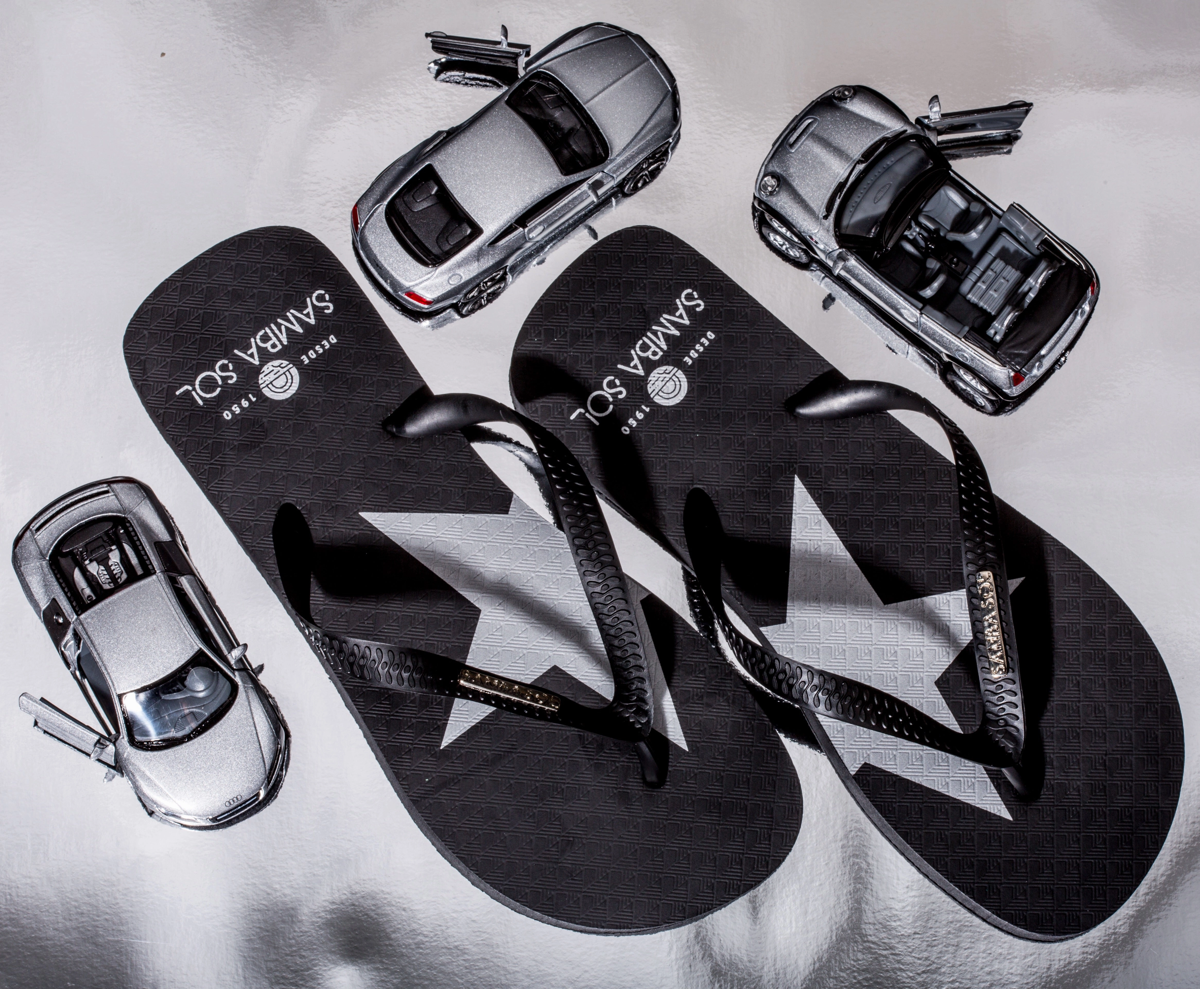 Samba Sol Mens Fashion Collection Flip Flops - Silver Star Gold Cup Flip Flops