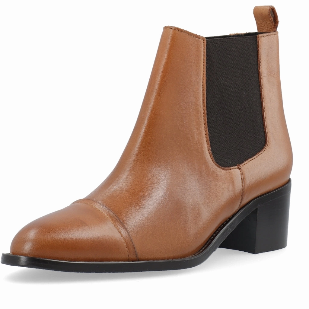 Biacarol Cognac Dress Chelsea Boots Chelsea Boots With Skirt