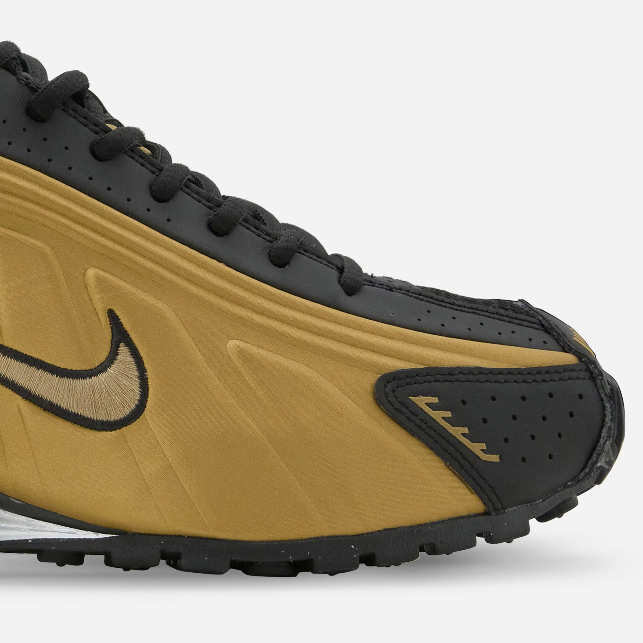 Arch Support Nike Shoes Women's Shox R4 Black | Metallic Gold | Metallic Silver