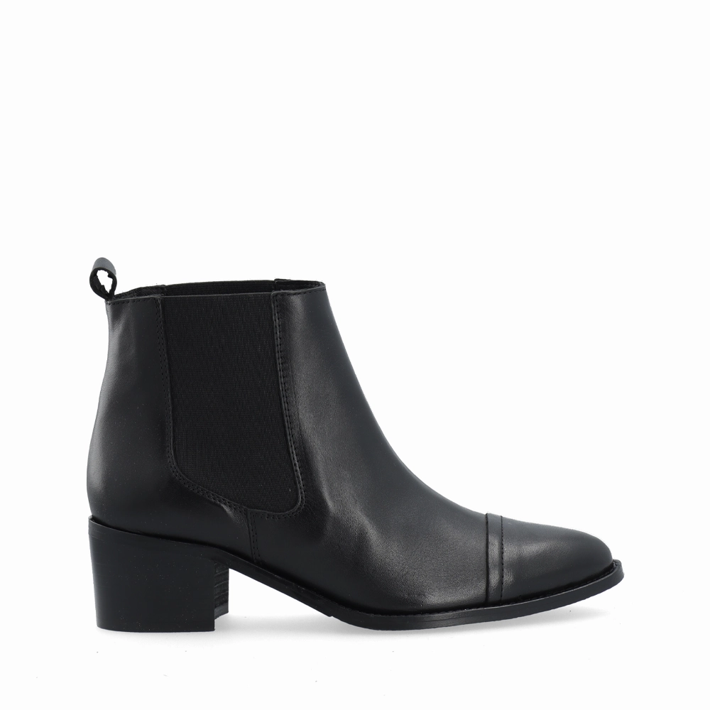 Biacarol Black Dress Chelsea Boots Madewell Boots Chelsea