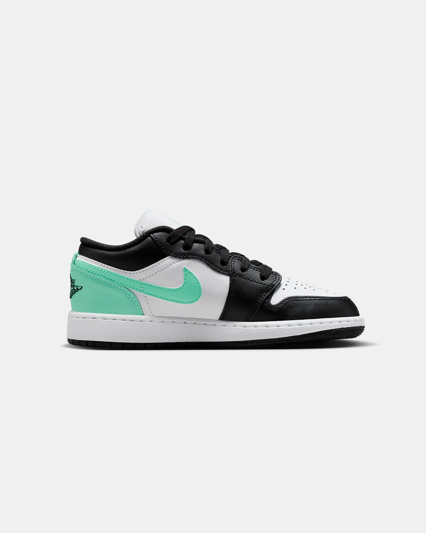 Jordan Kids' Air Jordan 1 Low (GS) White/Black-Grey Nike Boxing Shoes.