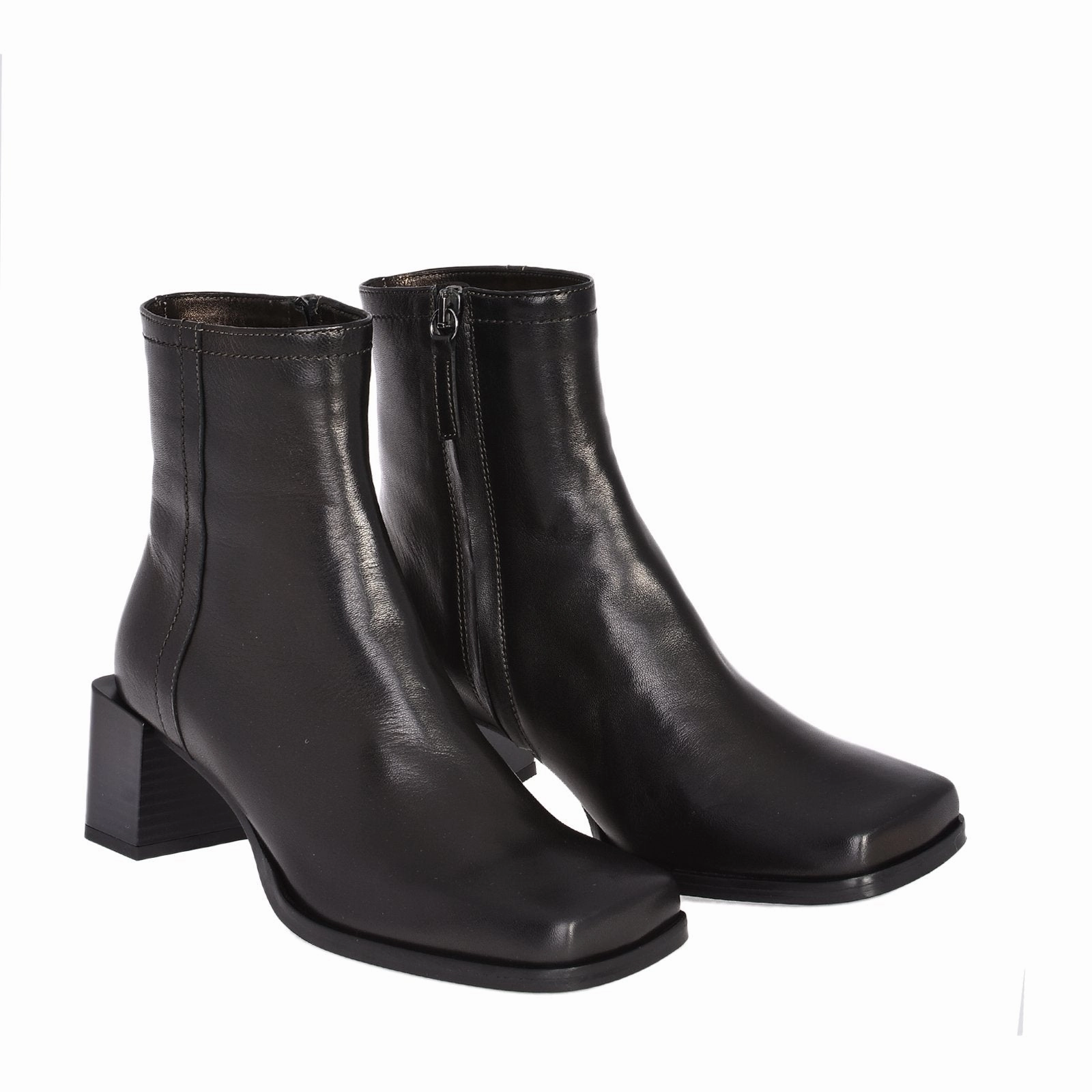 Steph Nature Black Boots Chelsea Style Boots