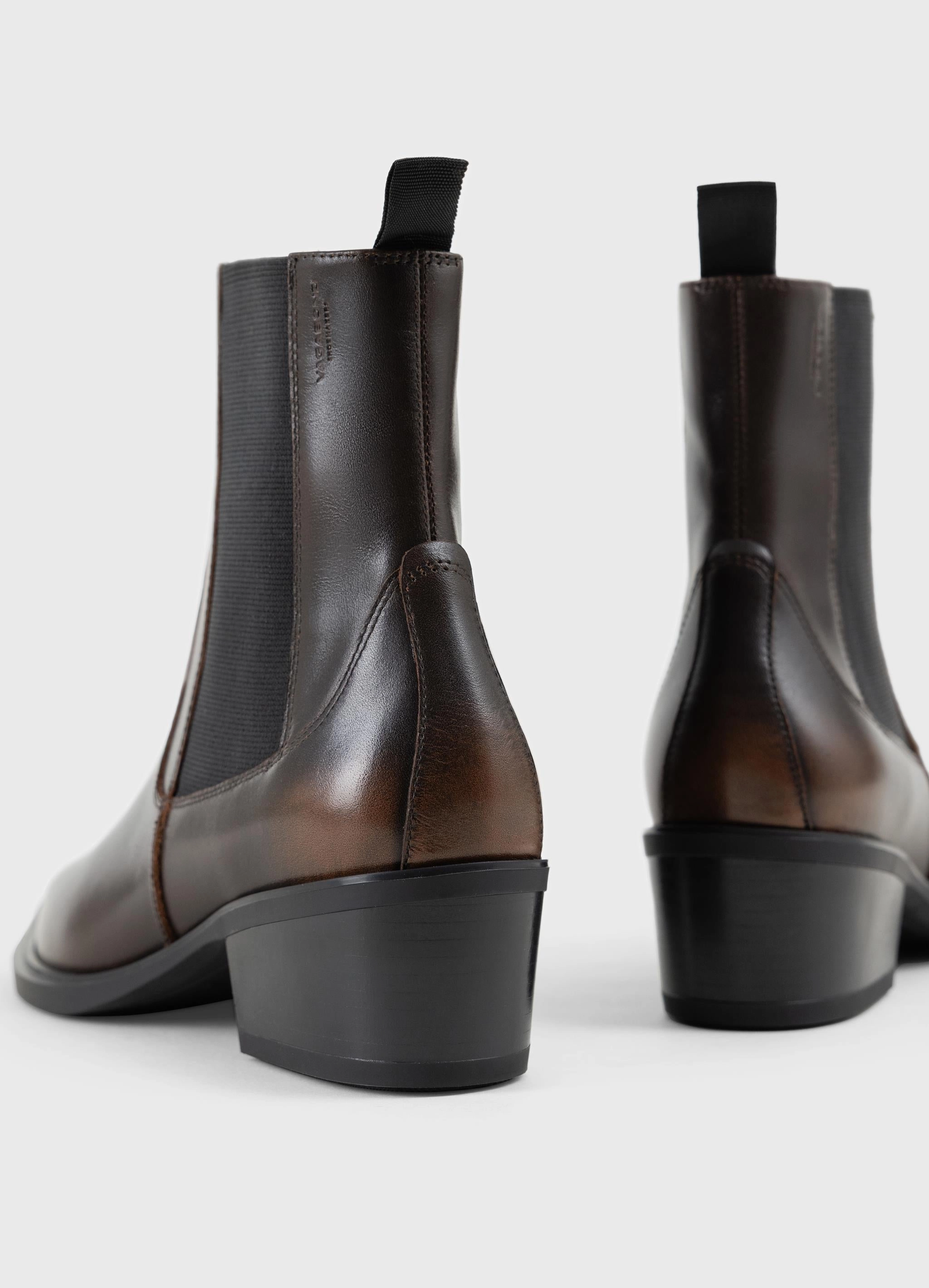 VAGABOND | WOMEN'S CHELSEA BOOTS | KELSEY BROWN | BROWN Meteora Chelsea Boots