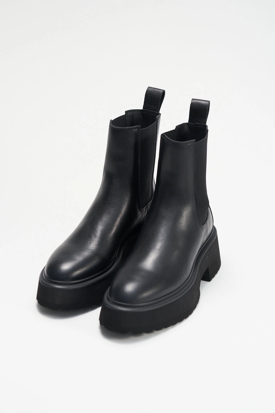 Vitello Black Matt Low Chelsea Boots Chelsea Boots With Memory Foam