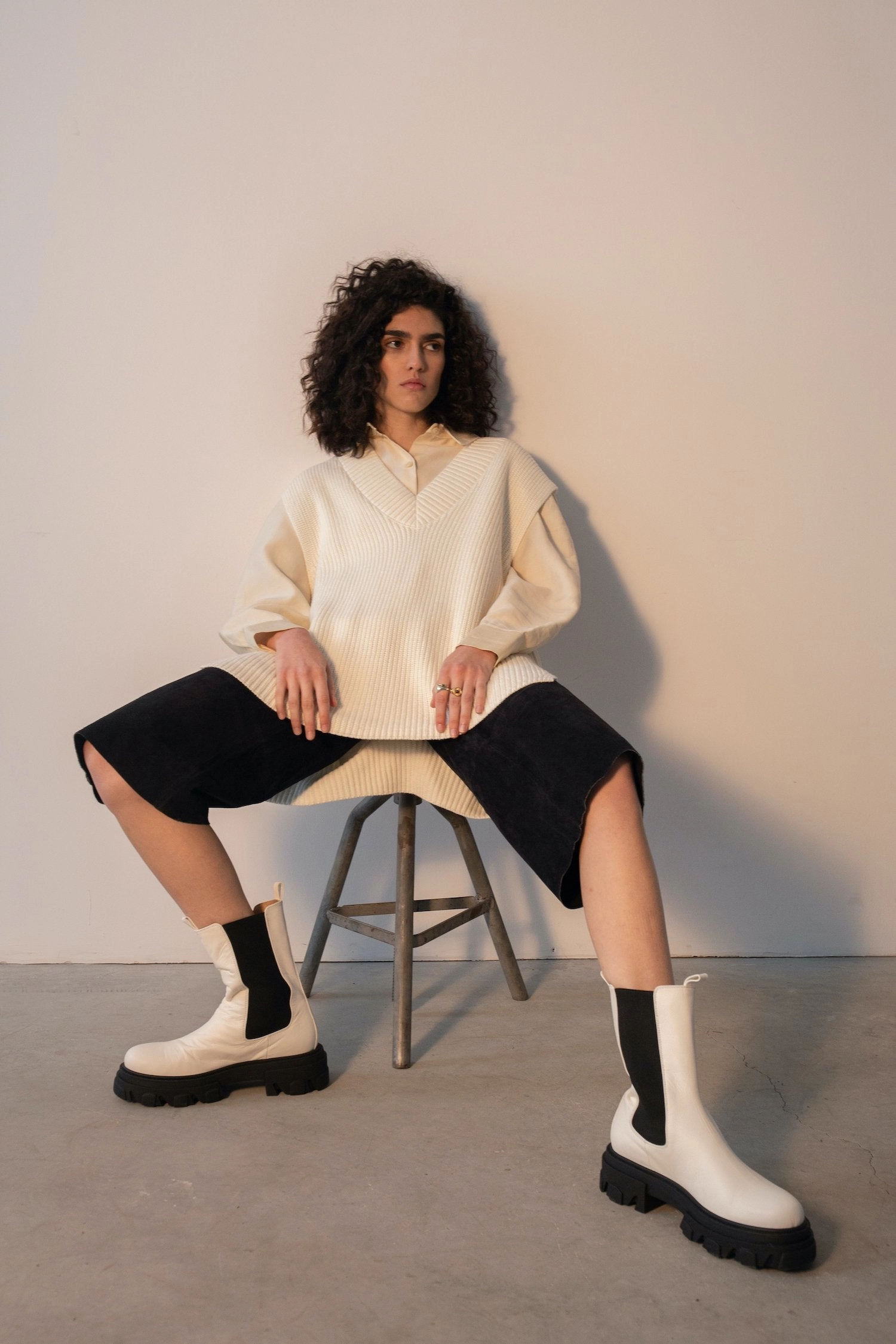 Rin White Elastic Combat Boots Goodyear Welt Chelsea Boots