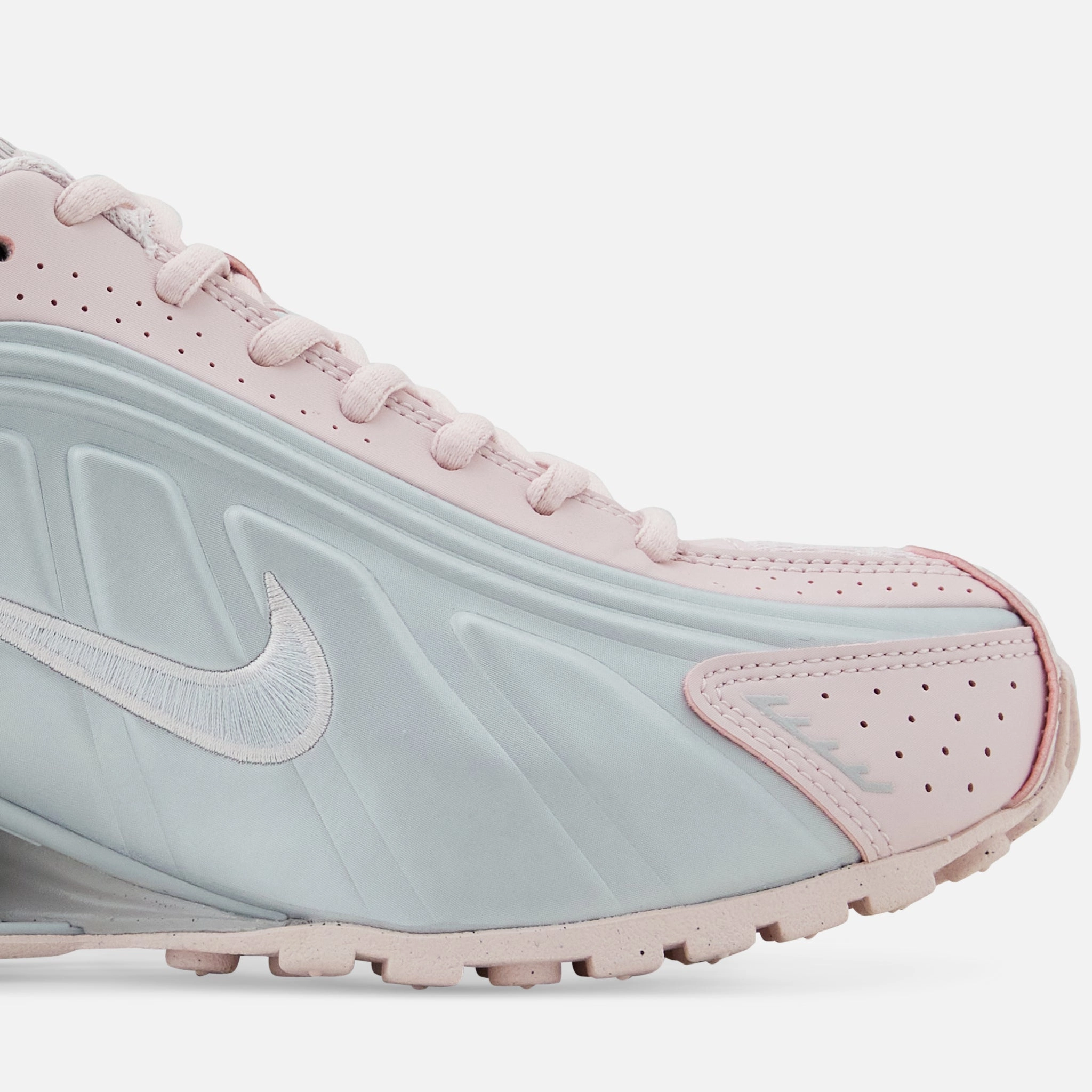 Women's Shox R4 Barely Rose | Metallic Platinum Nike Shoes For Marathon